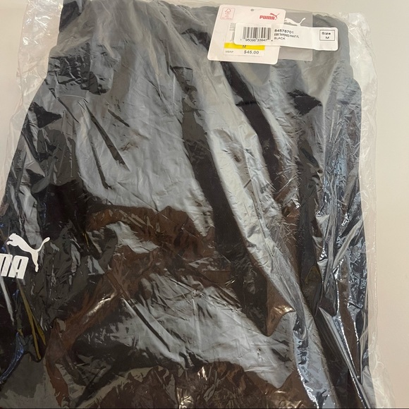 Puma Black Ess Tapered Fleece Joggers - Picture 4 of 4